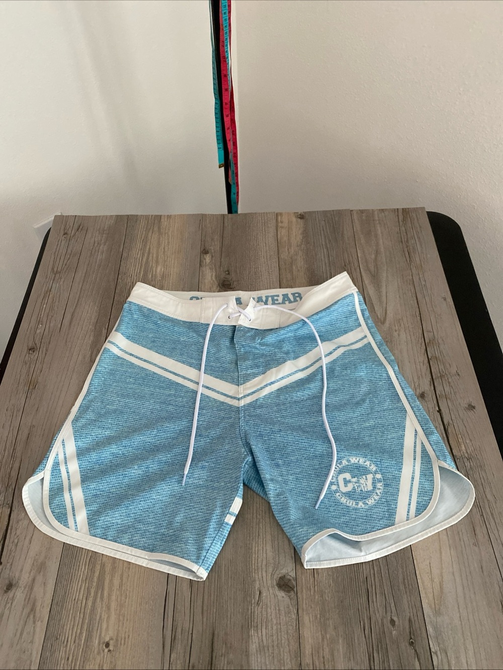 Chula Wear Board Shorts Men’s Active Physique Blue White 32
